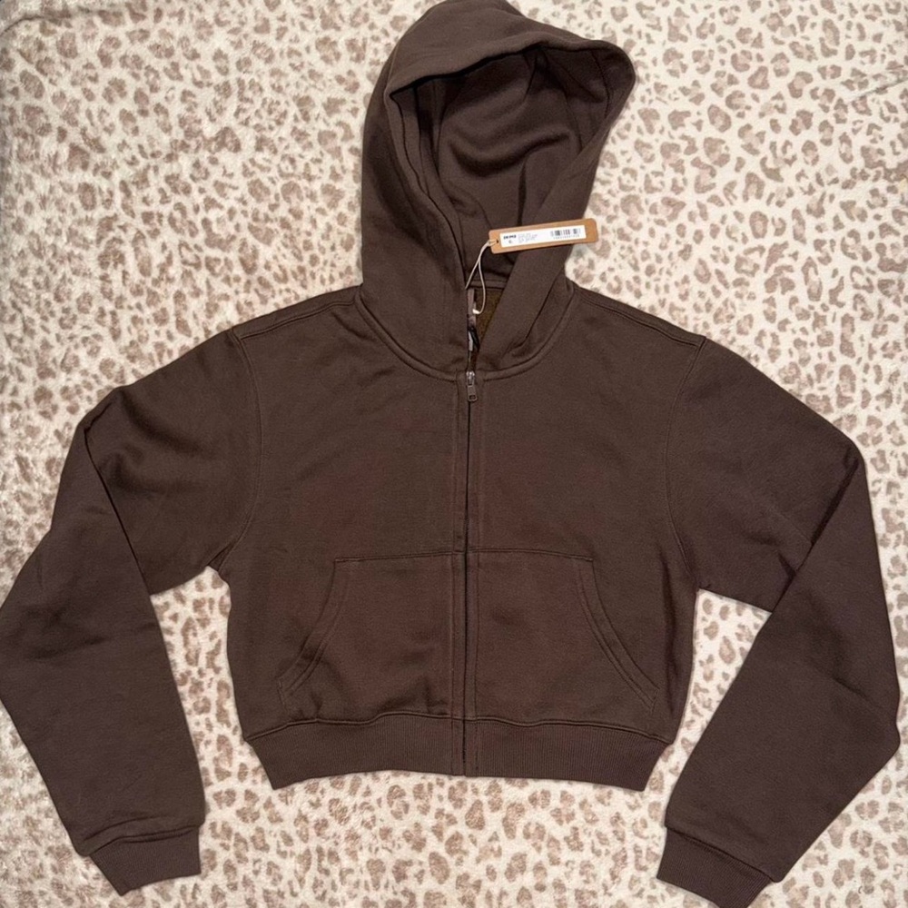 SOLD!!!! Skims Cotton Fleece Cropped Zip Up Hoodie